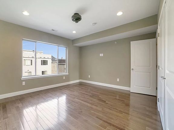 3rd image of 1210 N Orianna St