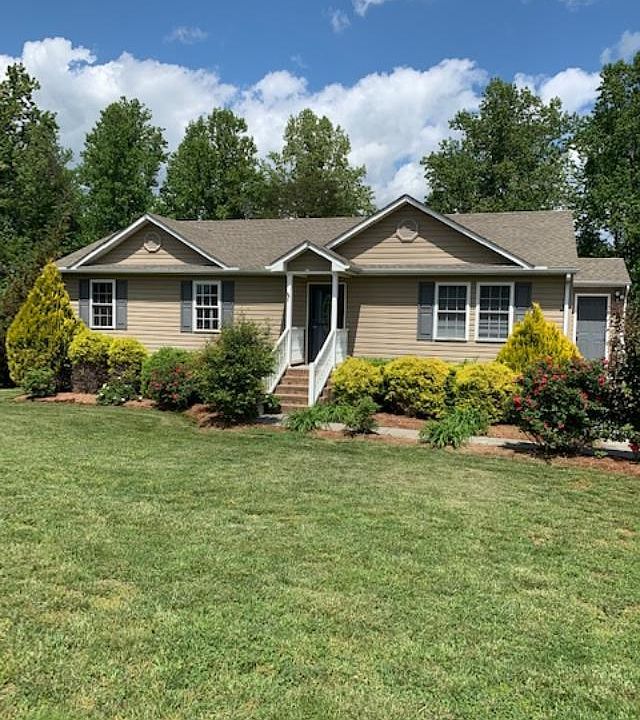 1st image of 638 Cornfield Ln