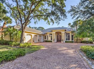 850 Barcarmil Way, Naples, FL 34110