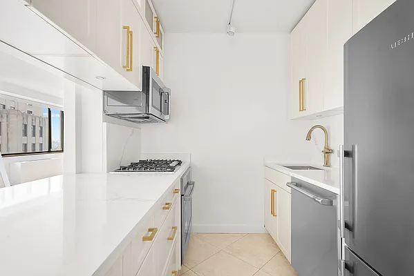 Rented by Corcoran | media 3