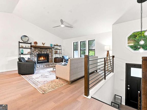 3rd image of 6311 Stoney Ct