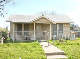 2910 Grover Ave, Fort Worth, TX 76106