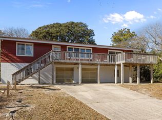 103 Yaupon Rd, Pine Knoll Shores, NC 28512