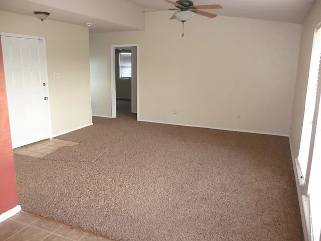 114 SE Trenton Rd. — Photo 4