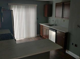 27095 Ridgewood St #HOUSE, Roseville, MI 48066