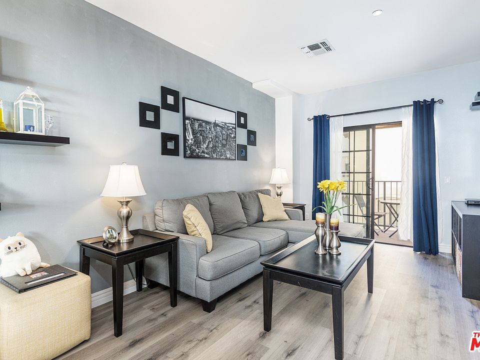 1st image of 1075 N Maclay Ave #25