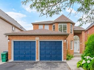 13 Ribbon Dr, Brampton, ON L6R1X3