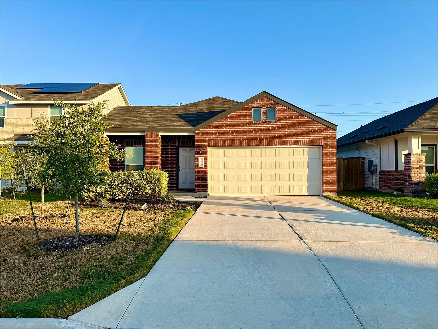 4 bed, 2.0 bath, 1649 sqft, $1,750 — Photo 1