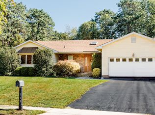 133 London Ct, Toms River, NJ 08753