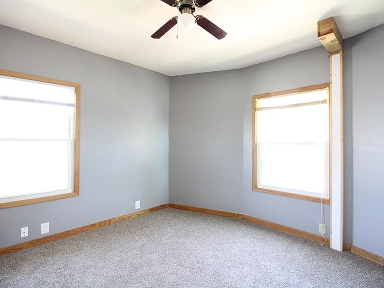 2829 Rutland Ave — Photo 17