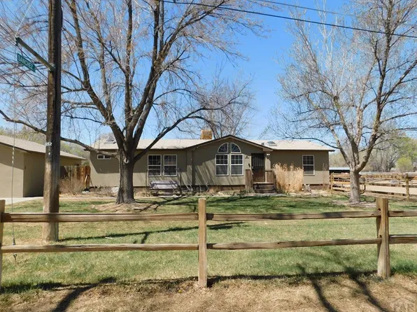 1131 24 1/2 Ln, Pueblo, CO 81006
