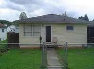 2006 Walnut St, Kenova, WV 25530