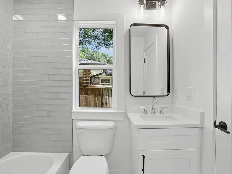 2nd bathroom