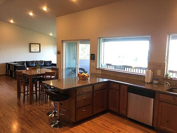 3rd image of 10717 N Skyline Dr
