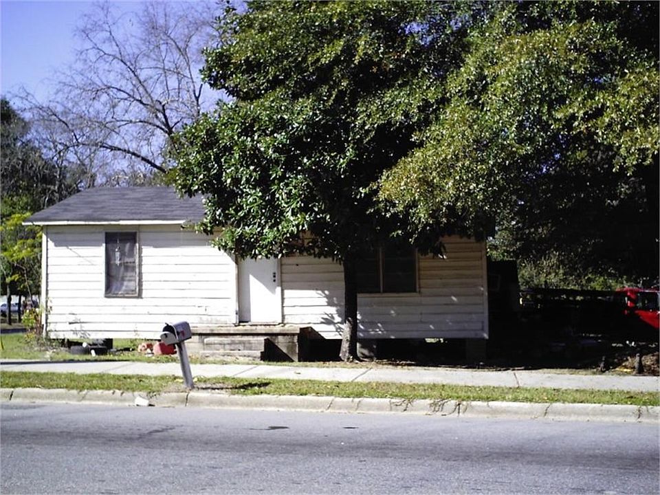 2nd image of 1109 S Jefferson St