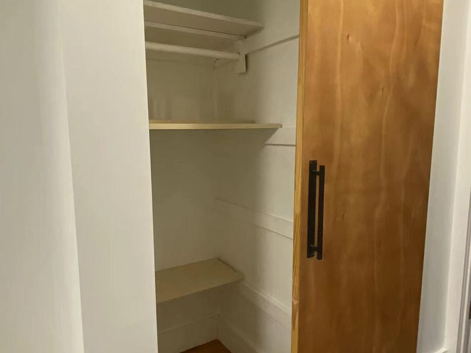 1st image of 362 Arlene St Floor 1
