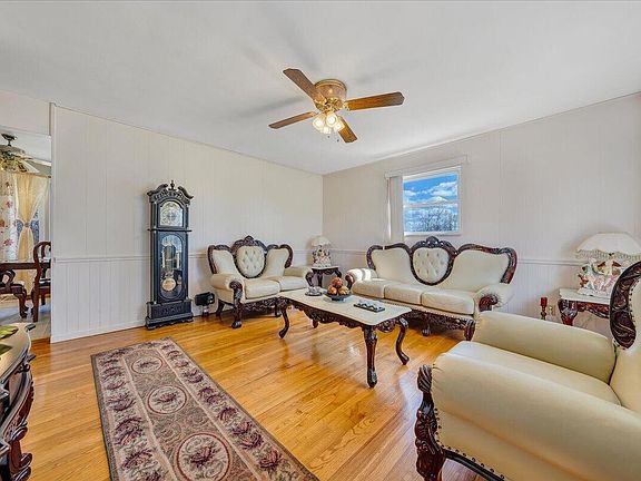 4th image of 1707 Glendon Rd