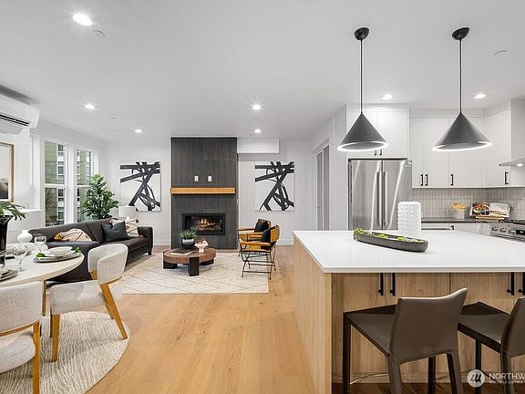 4th image of 691 NW Locust ST (Homesite #11)