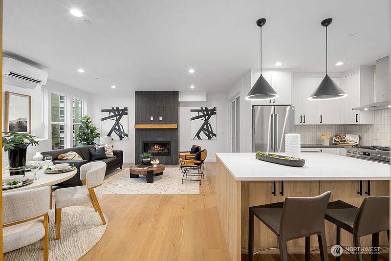 4th image of 691 NW Locust ST (Homesite #11)