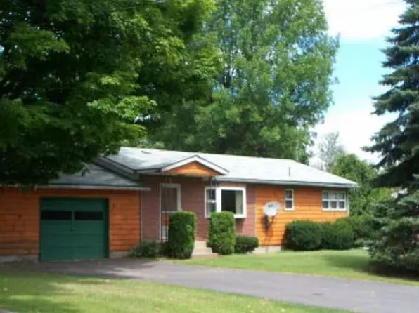 12 Birchwood Dr, Peru, NY 12972