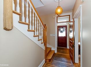 1815 W Cuyler Ave, Chicago, IL 60613