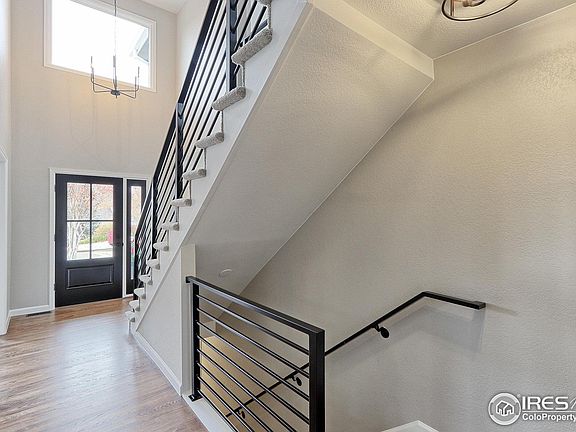 3rd image of 13610 Fall Creek Cir