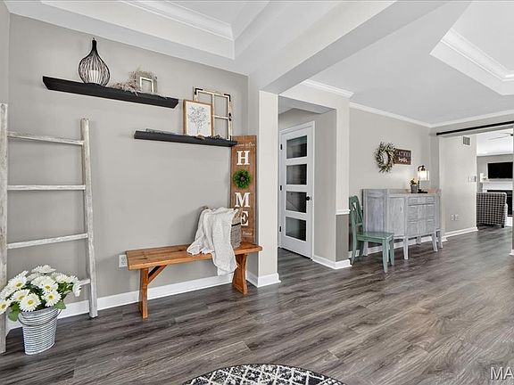4th image of 1714 Briarmanor Dr