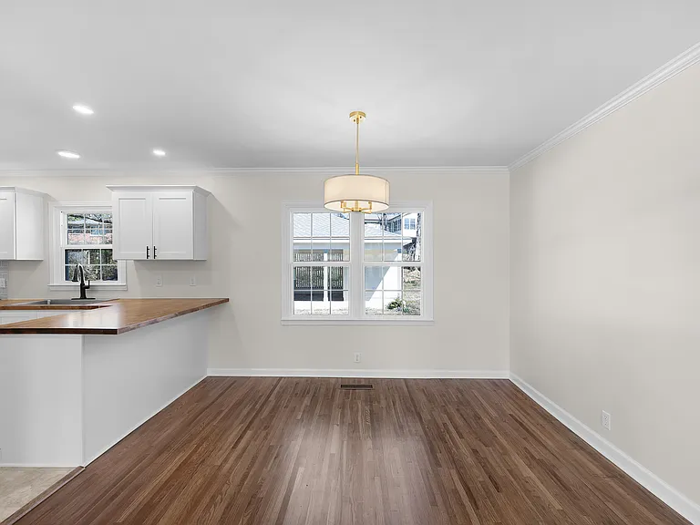 383 Mebanewood Dr — Photo 10