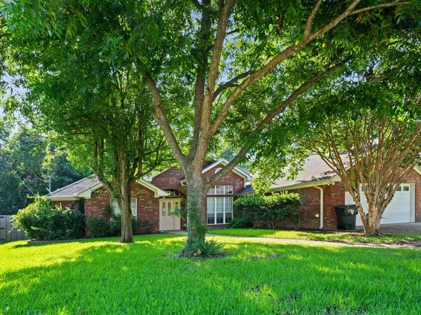 3209 Omega Dr, Tyler, TX 75701