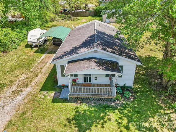 235 Gull Ave #431, East Flat Rock, NC 28726