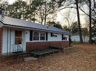 218 Helen St, Fayetteville, NC 28303
