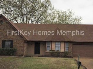 1046 Dove Hollow Dr, Cordova, TN 38018