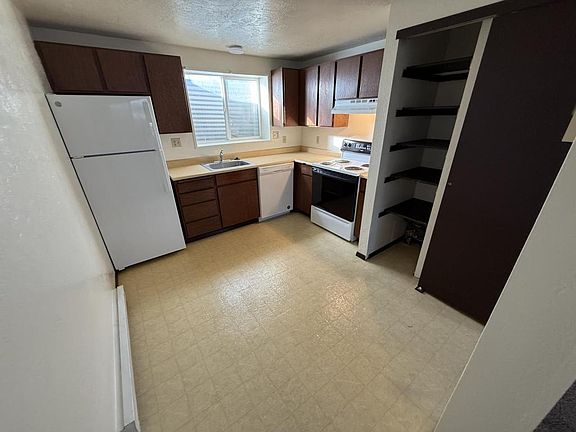 3rd image of 1240 W Teton Blvd #6F