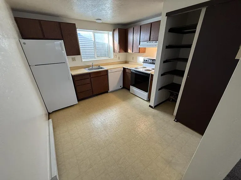 1240 W Teton Blvd #6F — Photo 3