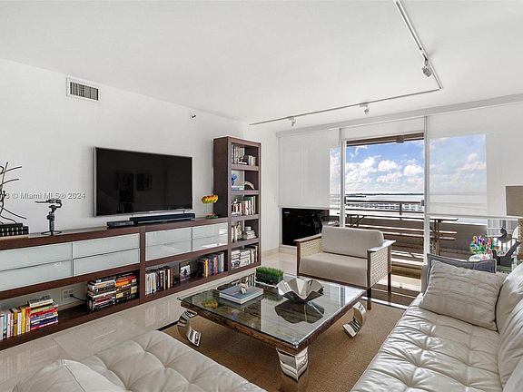 5th image of 1541 Brickell Ave APT C3206