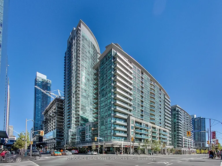 51 Lower Simcoe St #607 — Photo 28