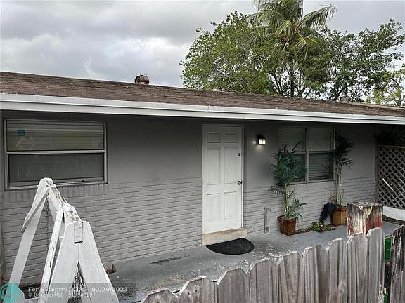 4th image of 1713 SW 11th St