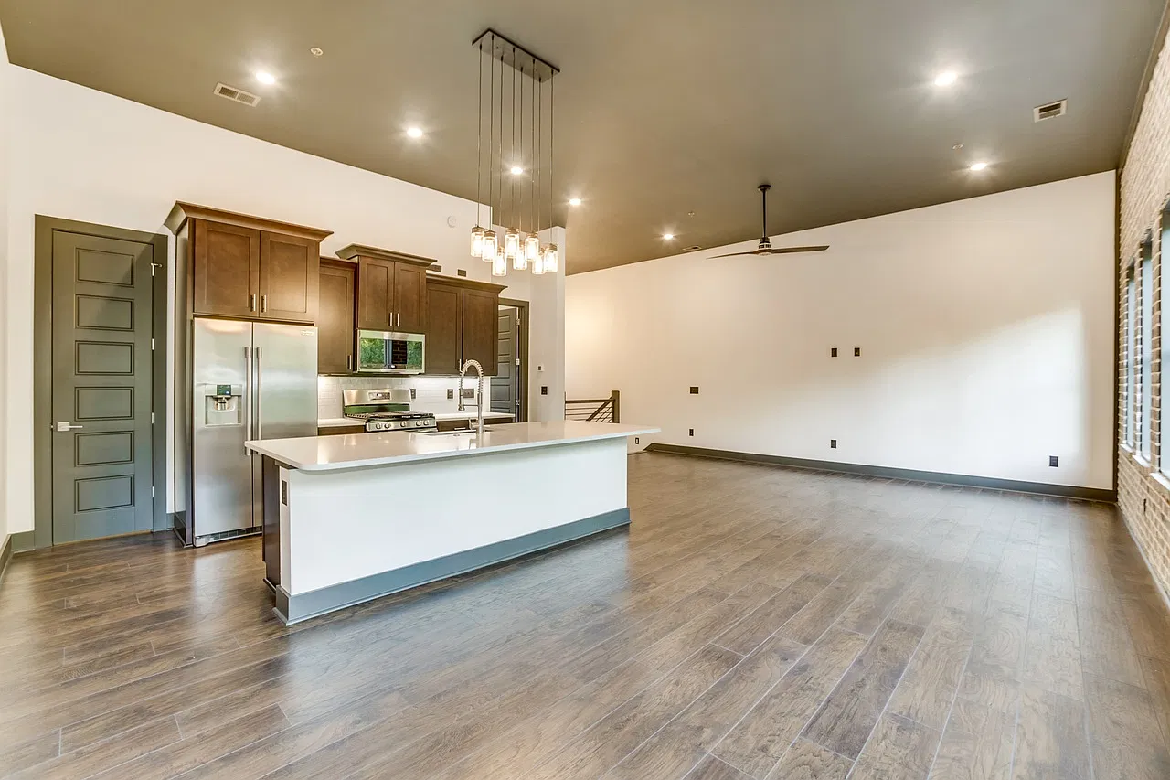 3 bed, 1624 sqft, $2,550 — Photo 4