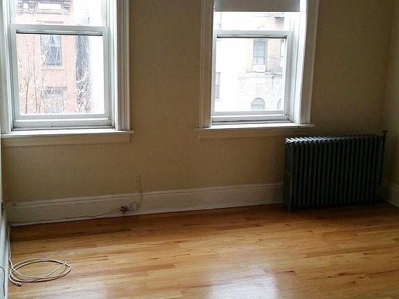 2nd image of 665 Metropolitan Ave APT 3