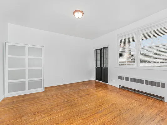 Sold by OOAKB&F INC | media 11