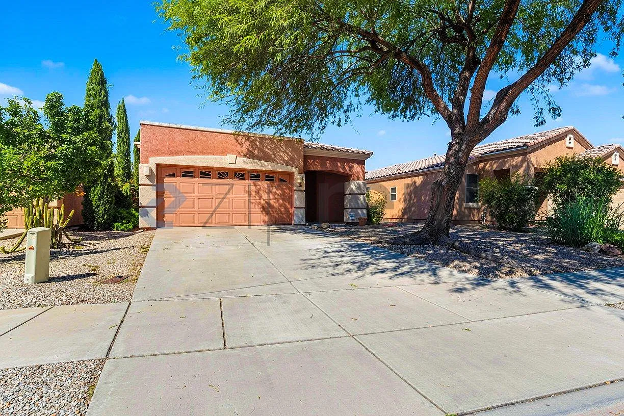 4 bed, 1750 sqft, $2,800 — Photo 2