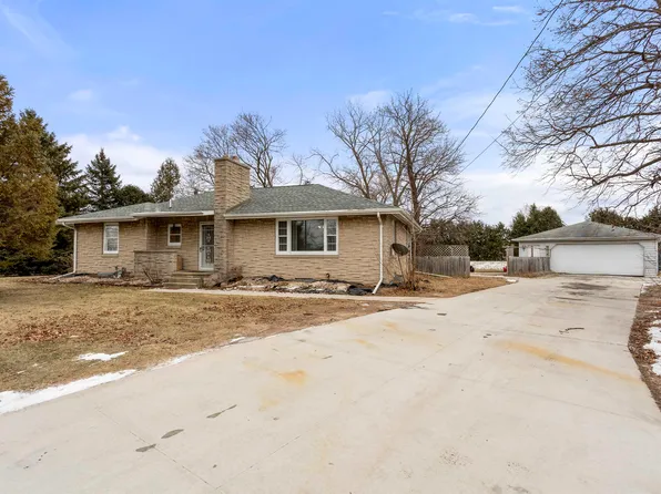 3065 E Newberry St, Appleton, WI 54915