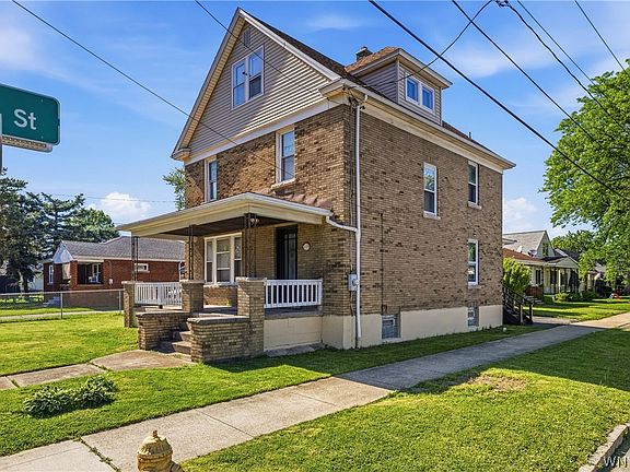 2nd image of 2526 Walnut Ave