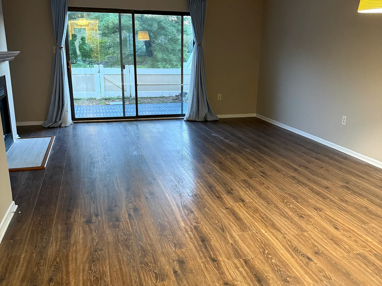 2 bed, 2.5 bath, 1476 sqft, $2,999 — Photo 2