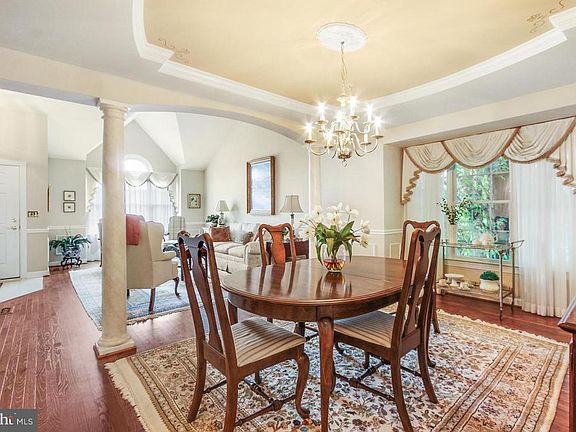 4th image of 1701 Gatehouse Ct
