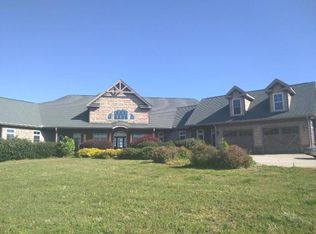 203 Heavenview Dr, Walhalla, SC 29691