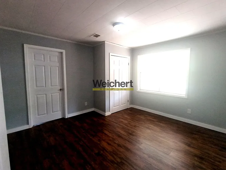 209 S 16th Ave — Photo 10