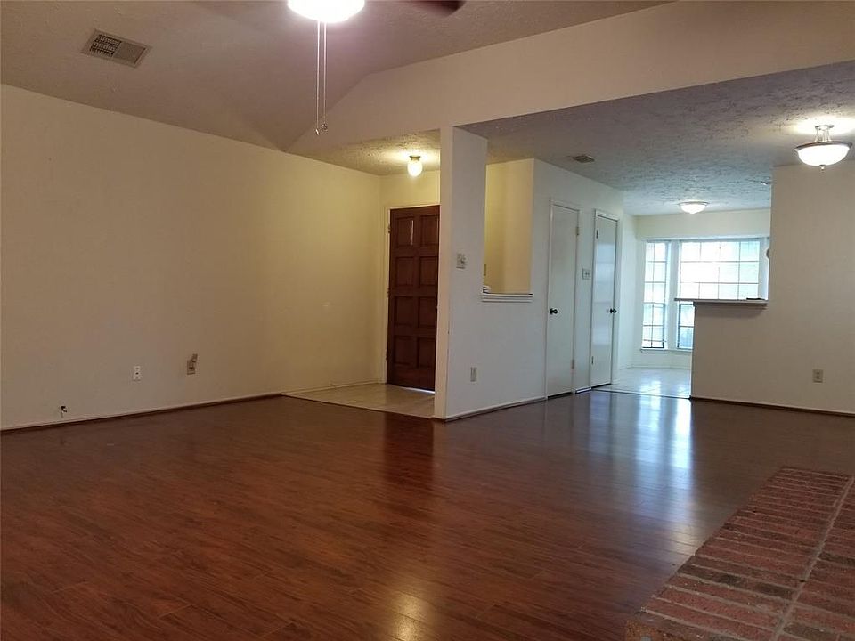 1st image of 12118 Southmeadow Dr