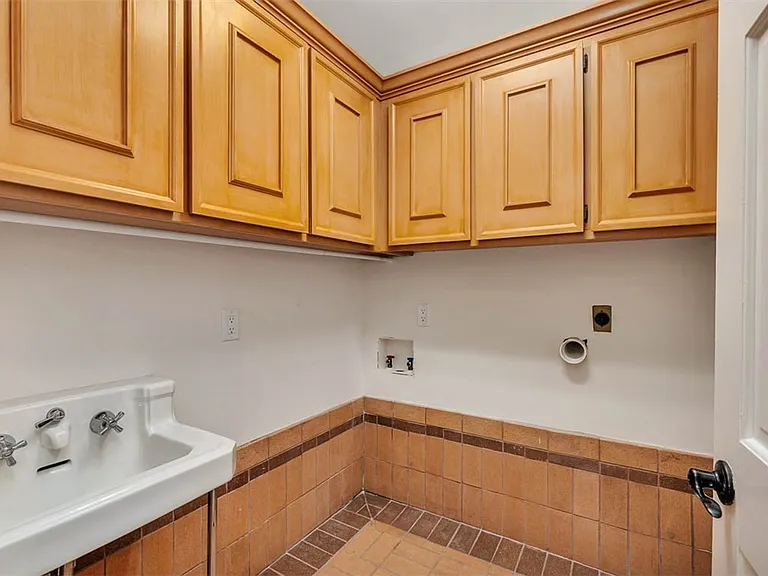 210 Settlers Rd — Photo 44