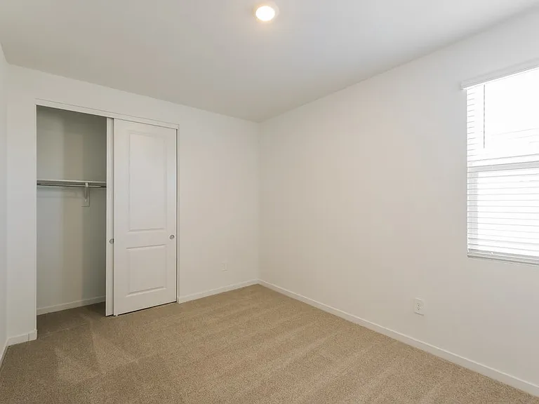 24477 W Grove St — Photo 13